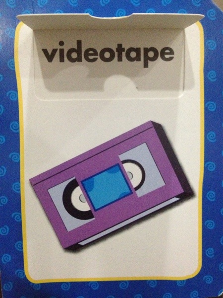 Flashcard showing a Videotape.jpg