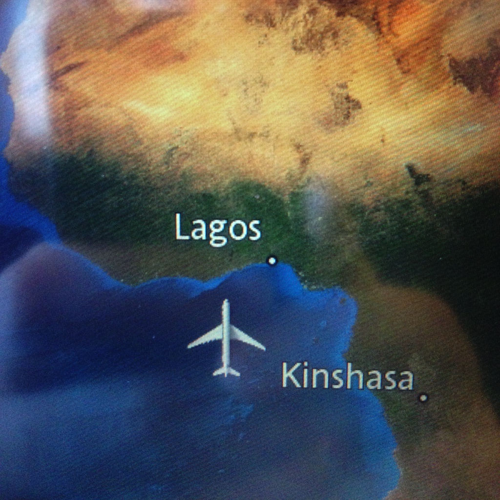 Photo of plane live location map, showing plane Southwest of Lagos, Nigeria